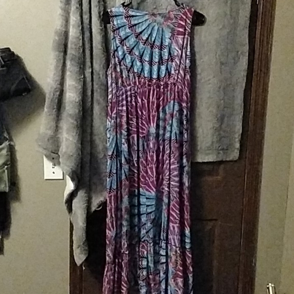 Maxi Dress - Picture 6 of 6